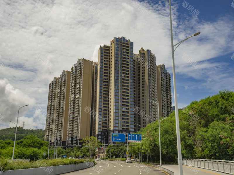 深圳天峦湖小区信息图片1