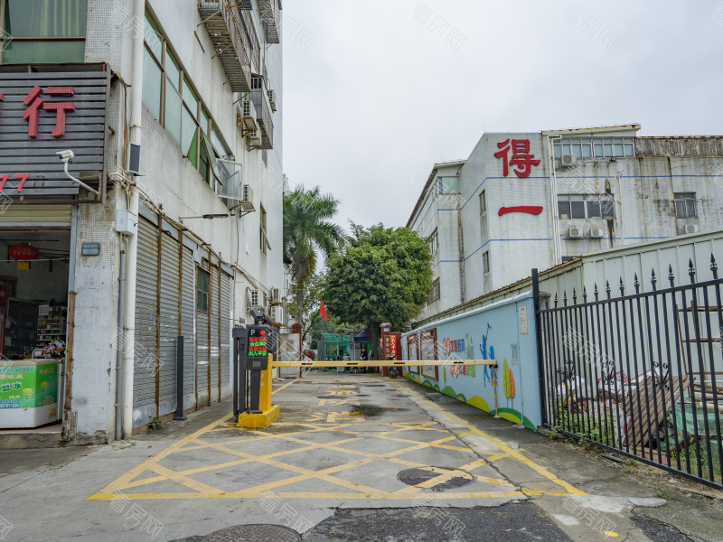 珠海豪华花园小区信息图片4