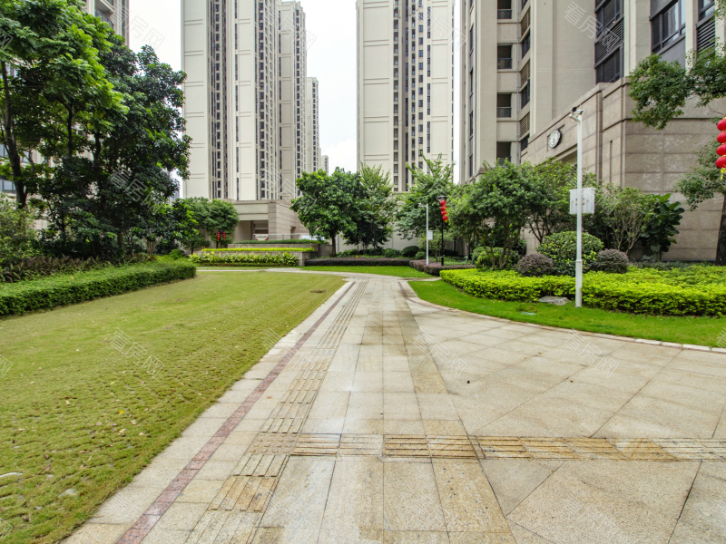 佛山怡翠尊堤小区信息图片6