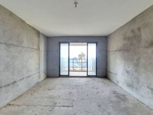 东城国际 4室2厅 136.2㎡ 毛坯衡阳珠晖区酃湖万达广场二手房图片