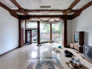 环湖花园 6室3厅 210㎡ 满五年佛山禅城区湖景二手房图片