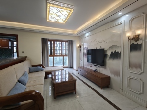 新贵华城三期A区 3室2厅 130㎡ 精装郴州北湖区龙泉二手房图片