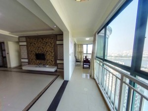 盛世嘉园 3室2厅 128㎡ 精装_盛世嘉园二手房阳台图片6