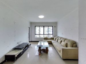 水晶湾 三房两厅，生活交通方便，停车免费佛山南海区狮山二手房图片