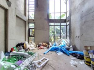 东方新城 5室2厅 280.2㎡ 毛坯_惠州惠阳区秋长二手房图片