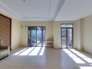 珠江东岸 5室2厅 265.2㎡ 满五年_惠州大亚湾西区新寮二手房图片