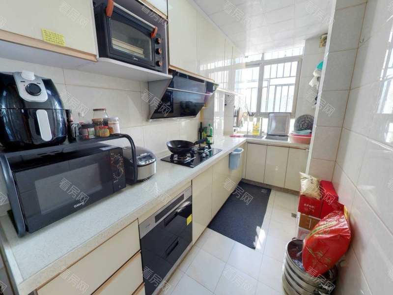 湖滨阁 罗湖南向3房2厅精装修房源_湖滨阁二手房图片图片6